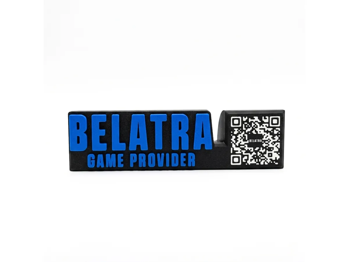 Exhibidor horizontal con logo Belatra y código QR