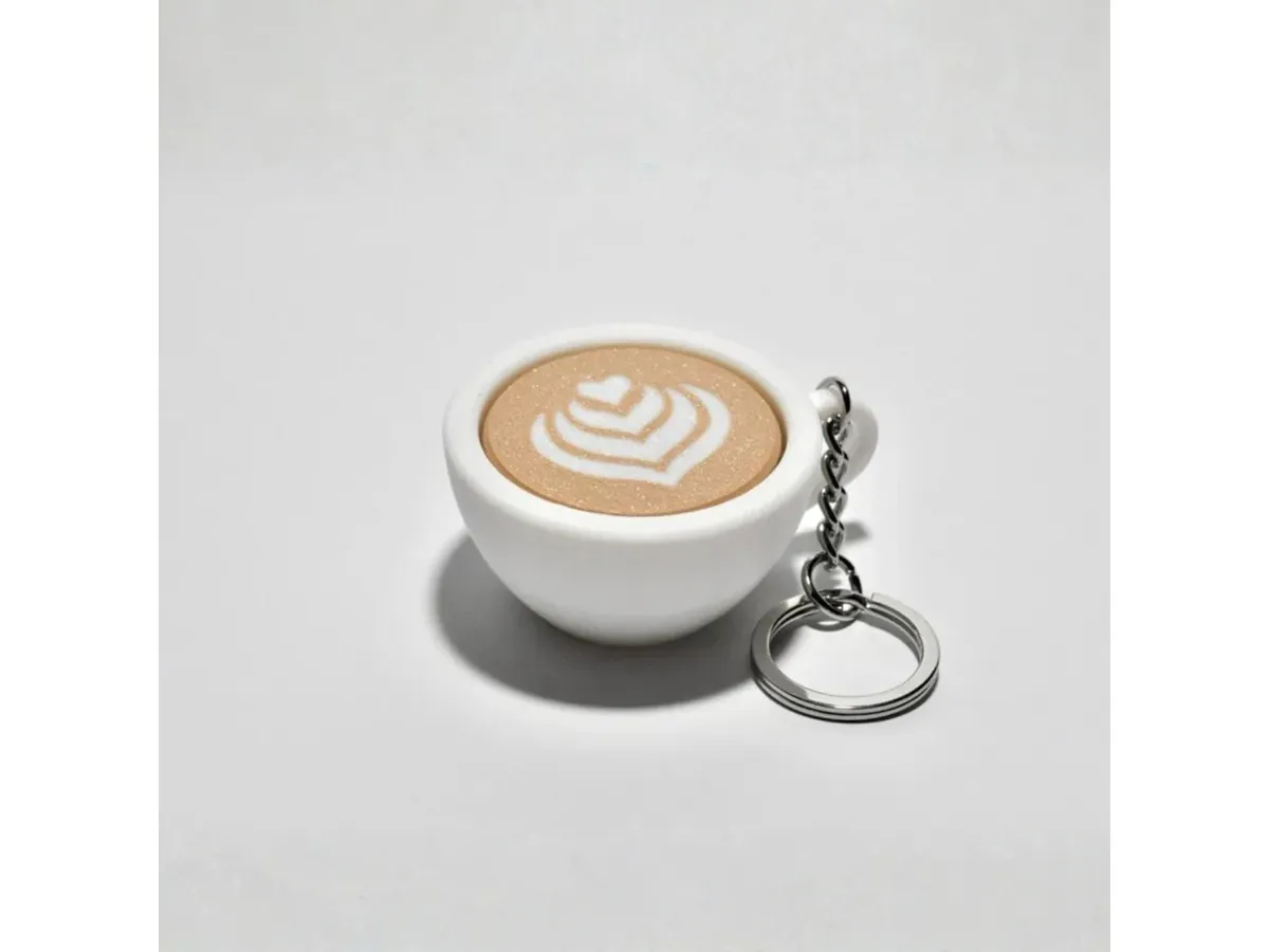 Visualización de llavero miniatura con forma de taza de café